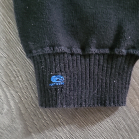 Men's Black And Blue Point Zero V-neck Sweater - Picture 4 of 5